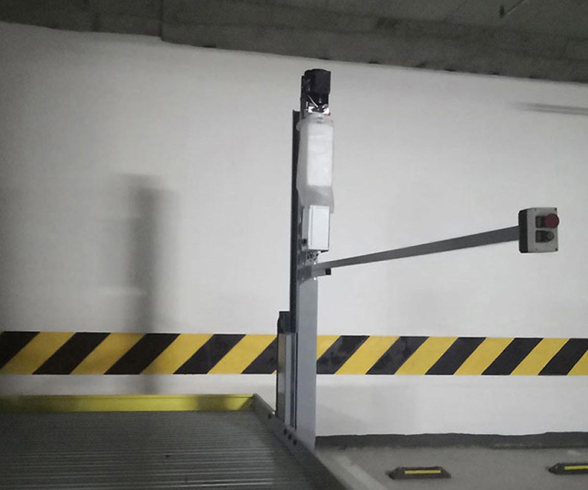 石柱縣三層升降立體停車庫回收